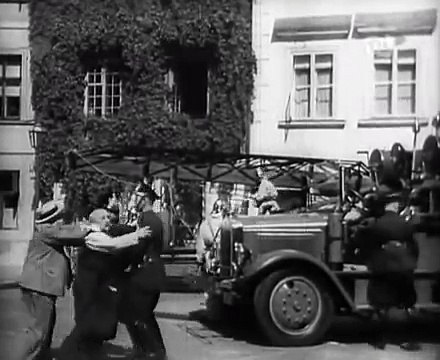 W starym kinie Fredek uszczesliwia swiat 1936