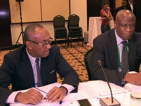 Présidence Fifa: l'Afrique soutient Cheikh Salman, désormais grand favori