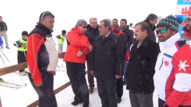Valilik Kupası Kayak Yarışması