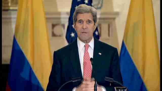 Kerry pide a Santos una justicia significativa por los crímenes de guerra