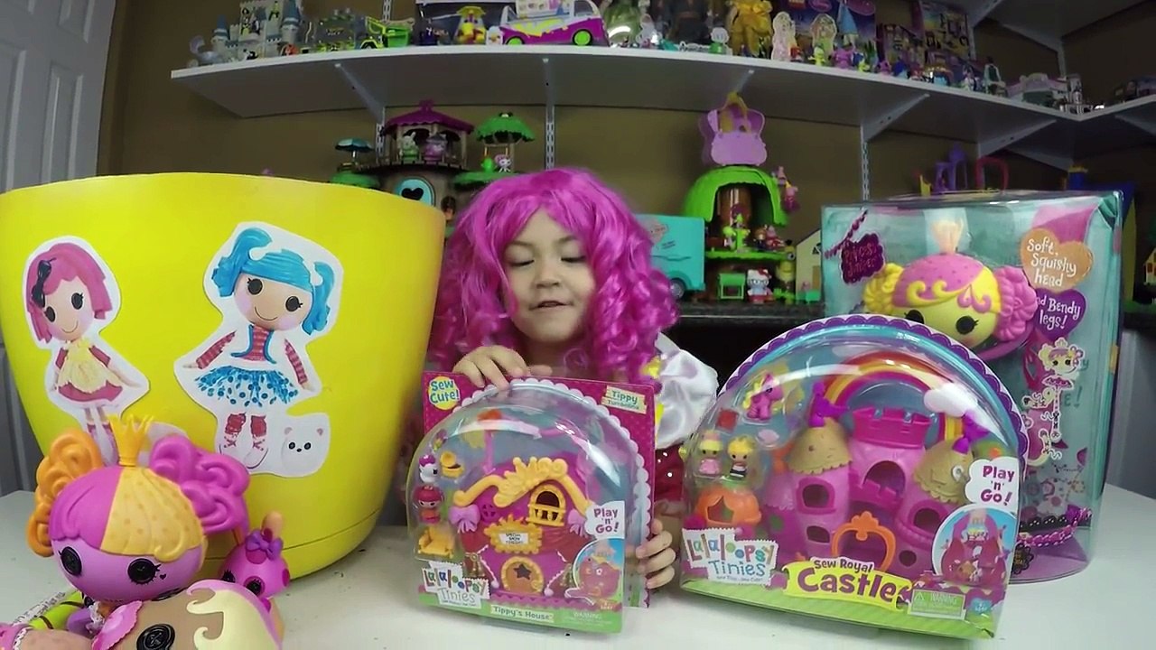 HUGE SURPRISE EGG FILLED WITH LALALOOPSY SURPRISE TOYS Castle Super Cute Girl Toys Kids Toy Opening