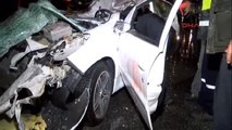 Küçükçekmece'de Trafik Kazası: 2'si Ağır 3 Yaralı