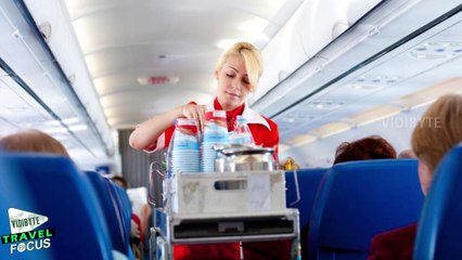 10 Things You Should Never Do on Airplanes