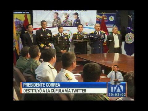 Correa designa al nuevo Alto Mando militar
