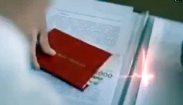 А вы хотели бы лечь под эту девушку?