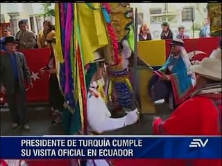 Este subnormal sigue vendiendo el país ...