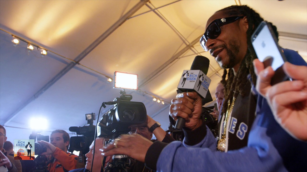 Snoop Dogg Interviews Ronnie Hillman at Super Bowl 50 Media Day
