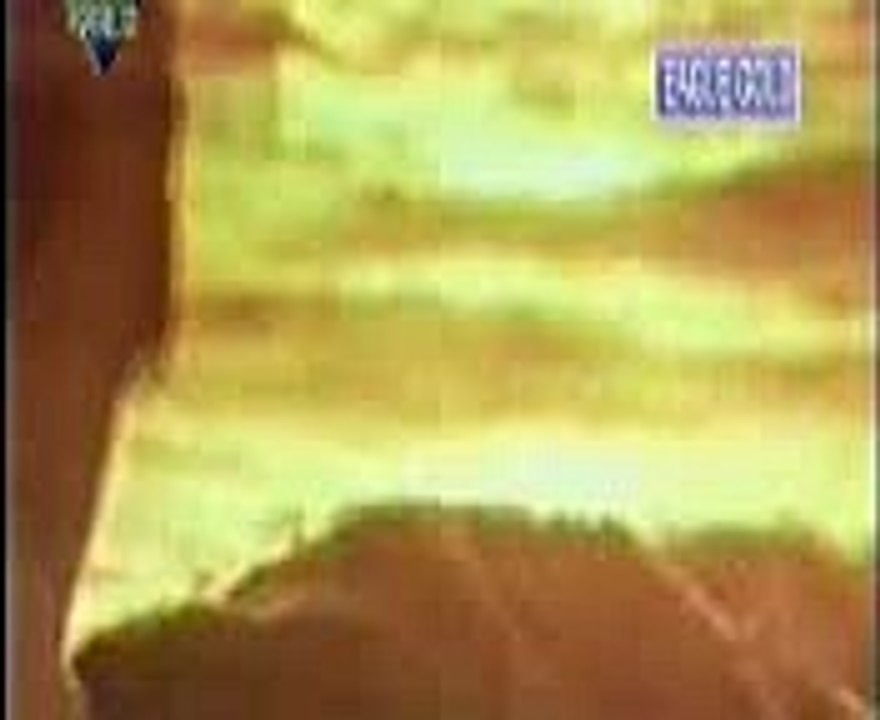 Aa Ke Tere Bahoon