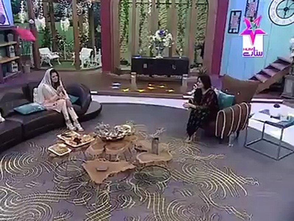 Reham Khan Singing A Song in live Show