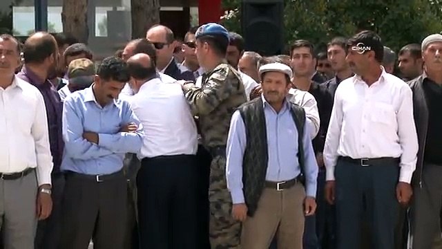 Şehit yakını: Gazeteciler yazın, Cumhurbaşkanı bununla gurur duysun