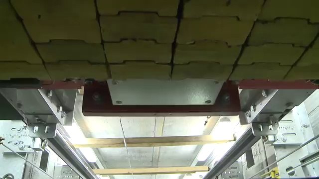 Modernisation Ascenseur - Elevator - Vidéo du Net - Test de Parachute