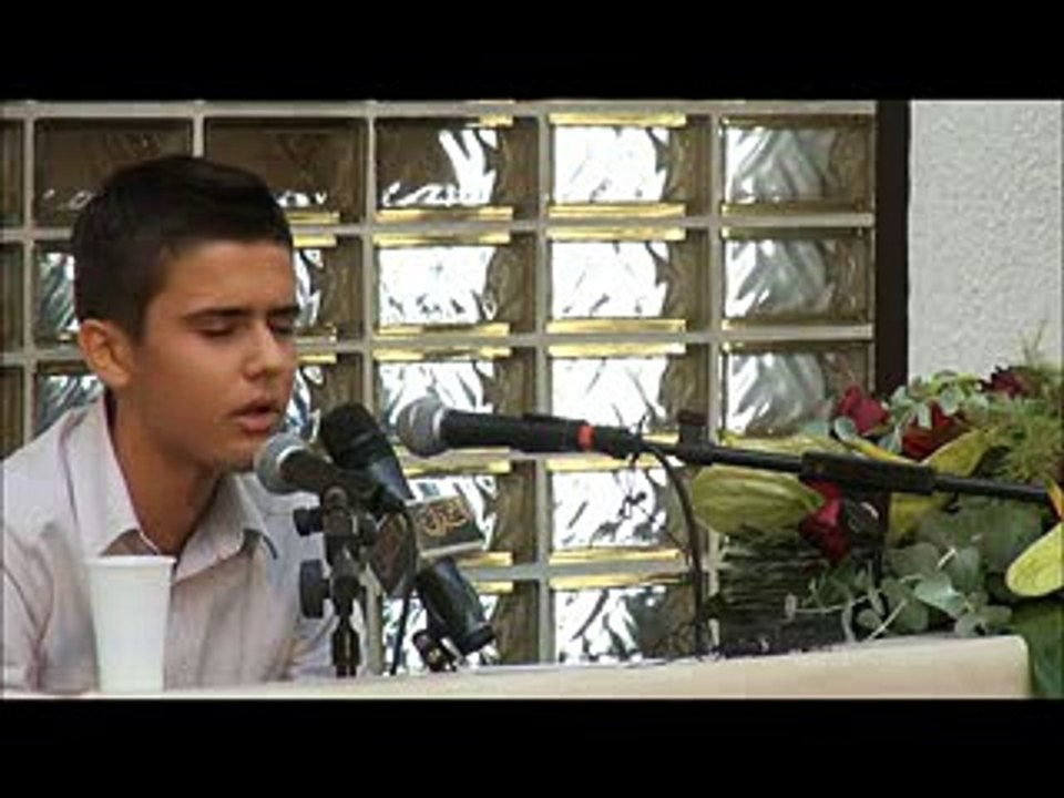 Hafiz Aziz Alili,Reciting Quran