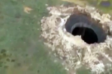 НЕОБЫЧНЫЕ ЯВЛЕНИЯ ПРИРОДЫ, ДЫРА В ЗЕМЛЕ СИБИРИ