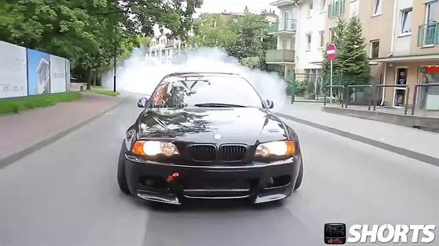 дрифт в центре города Bmw E46