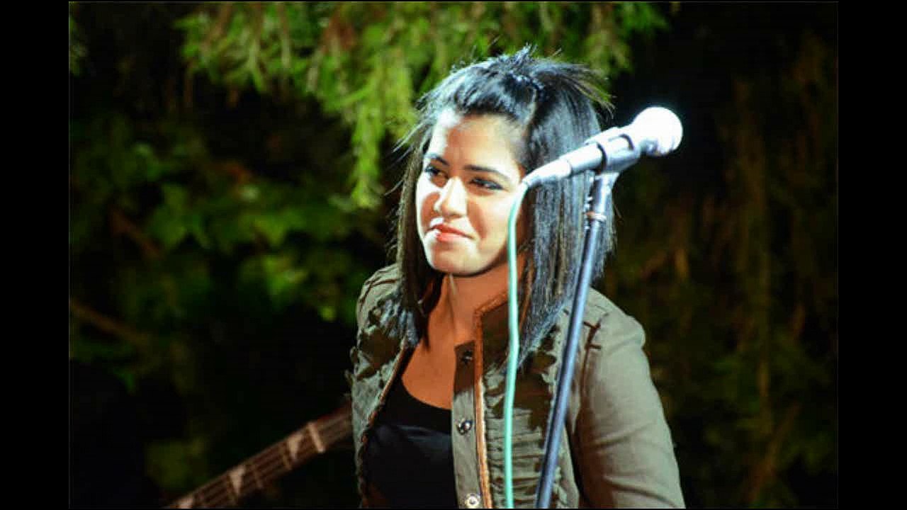 woh hamsafar tha Song By Quratulain Balouch