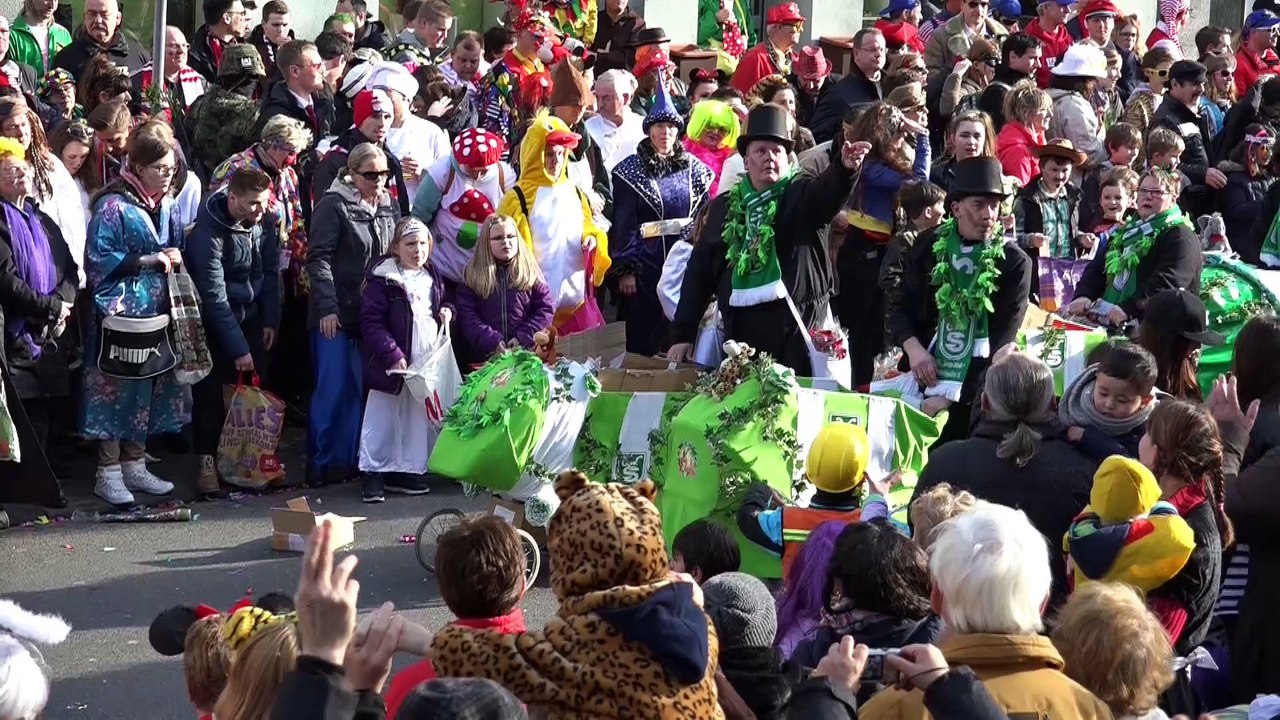 Karnevalszug schlebusch (06.02.2016)