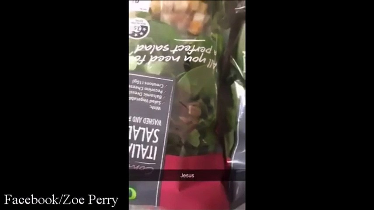 Elle trouve une araignée géante dans son sachet de salade