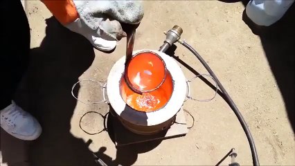 Расплавленый метал и лед