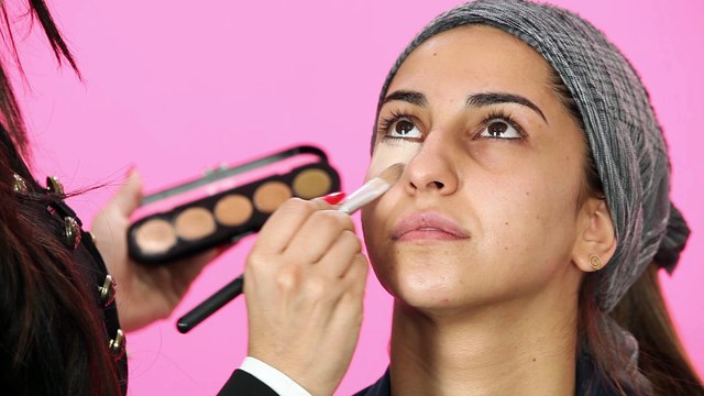 Beauty Lounge by Eliane Khoury: FOUNDATION