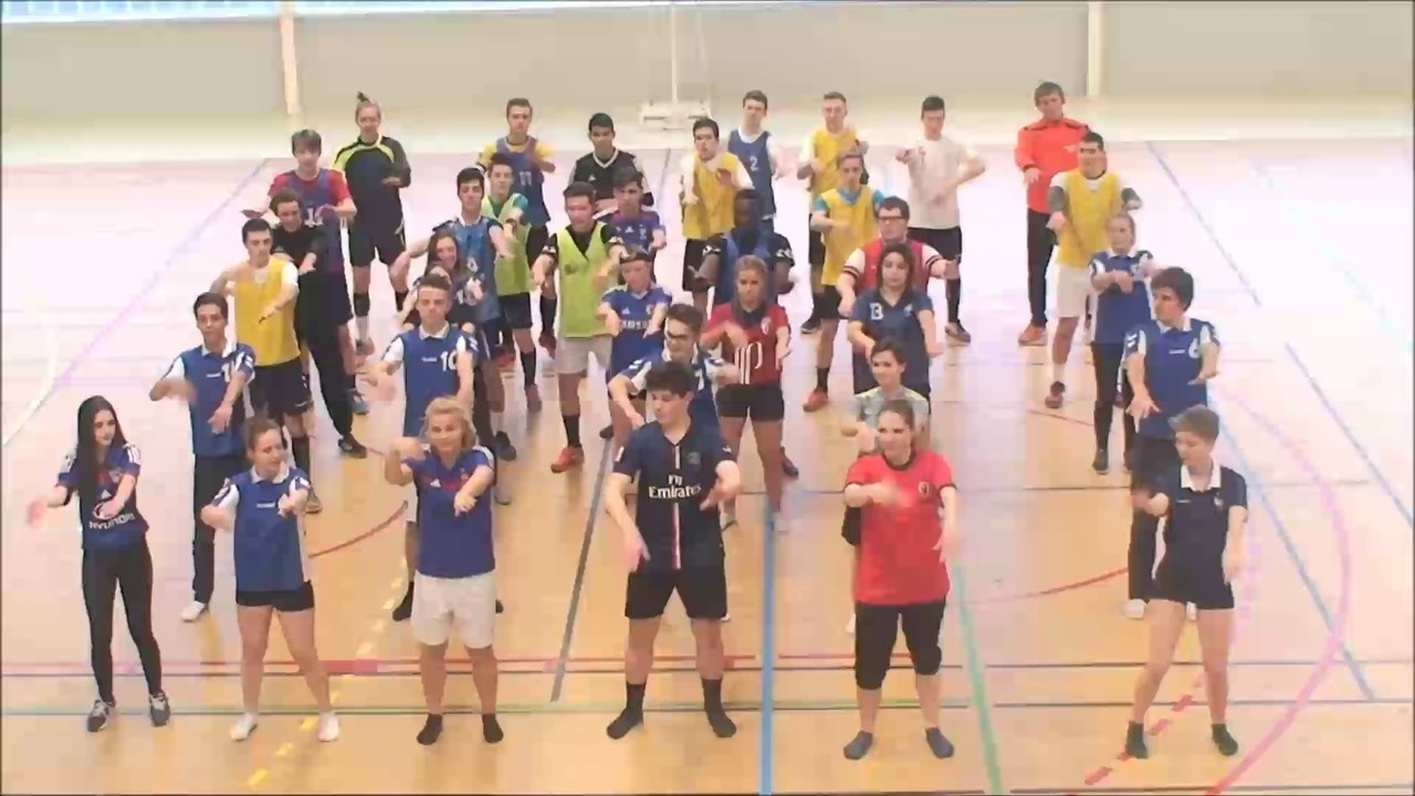 Flash Mob du lycée Gambetta de Tourcoing EURO2016