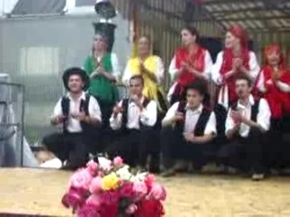 Rancho Estrelas de Portugal de Montfermeil "Soubi ao palco"