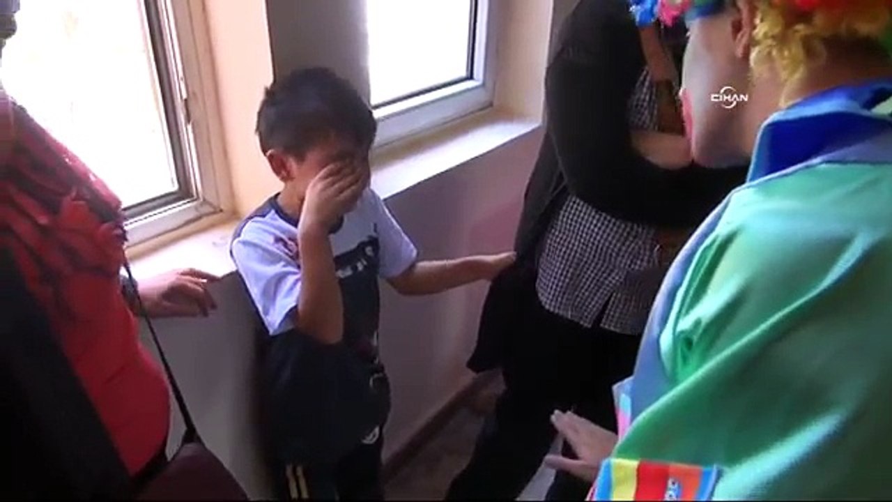 Sünnet korkusu 'Sübhaneke' okuttu