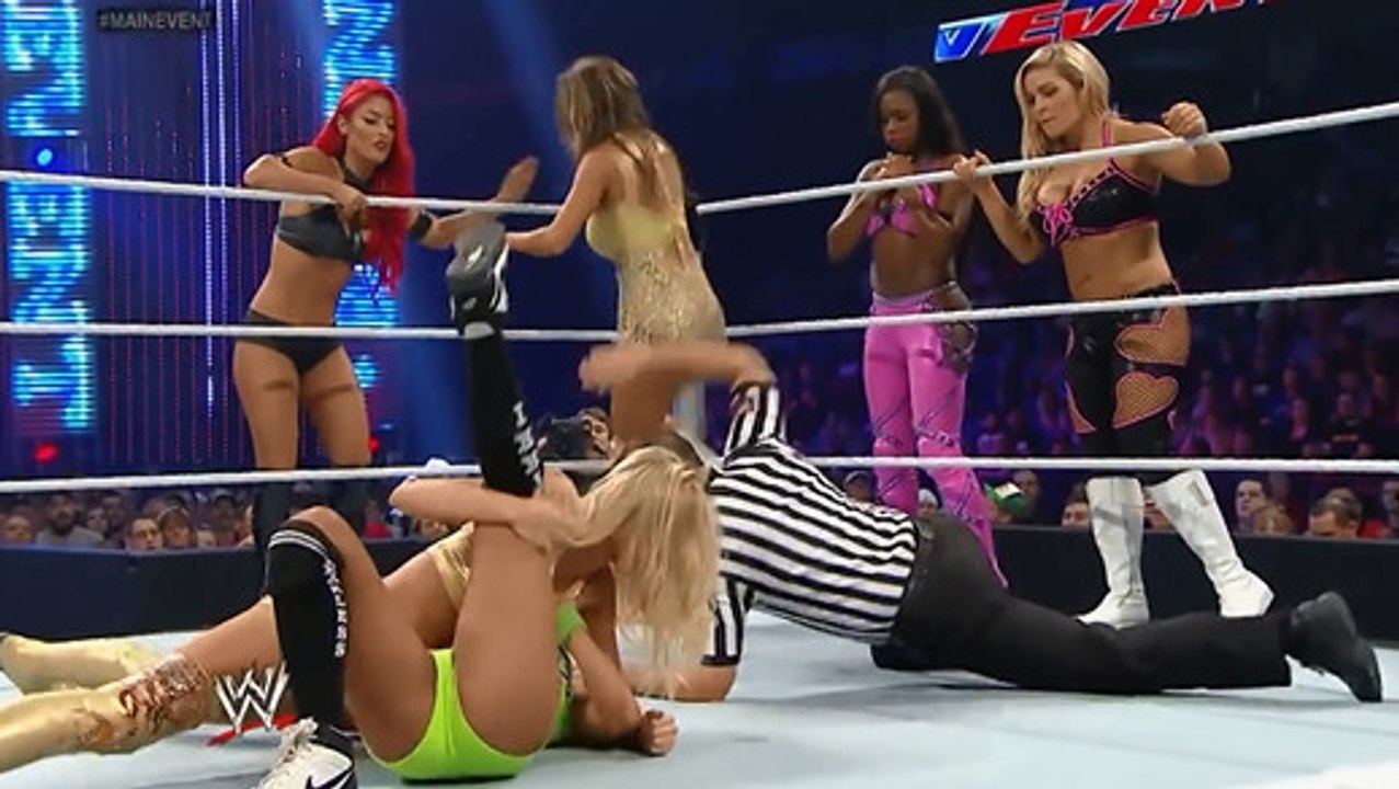 women Wrestling Hot گرما گرم لیڈیز ریسلنگ