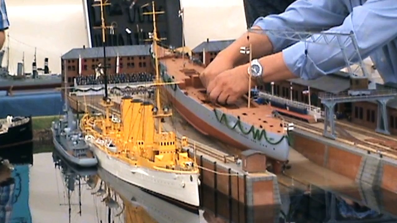 Marinehafen der IG Kaiserliche Marine auf dem Flensburger Dampfrundum mit Stapellauf Teil 05