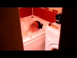 Муж снял жену скрытой камерой!