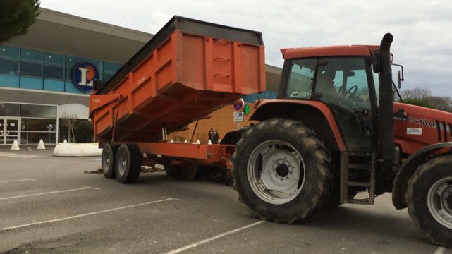 Le blocus du Leclerc levé