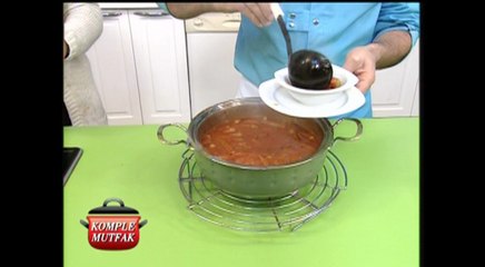 ETLİ BAMYA ÇORBASI