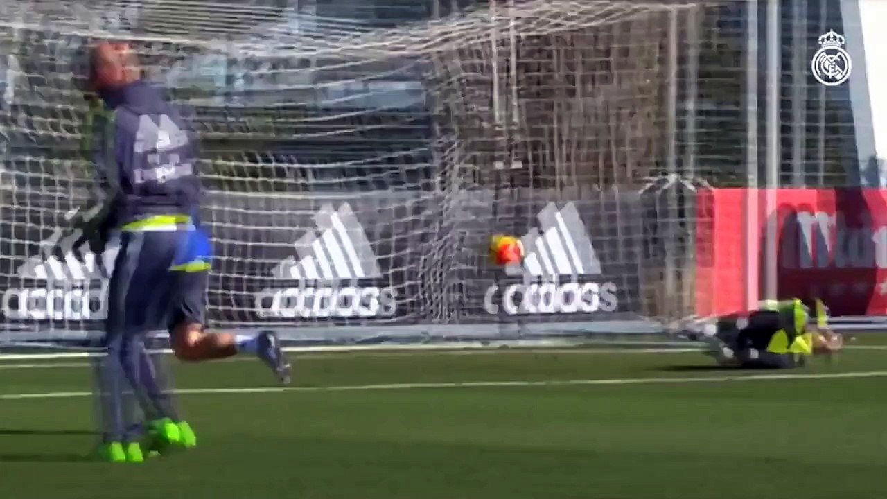 Quand Zidane combine avec CR7 à l'entraînement