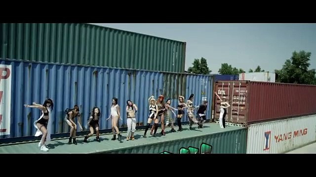 Corina + Mira + Skizzo Skillz - Fete din Balcani