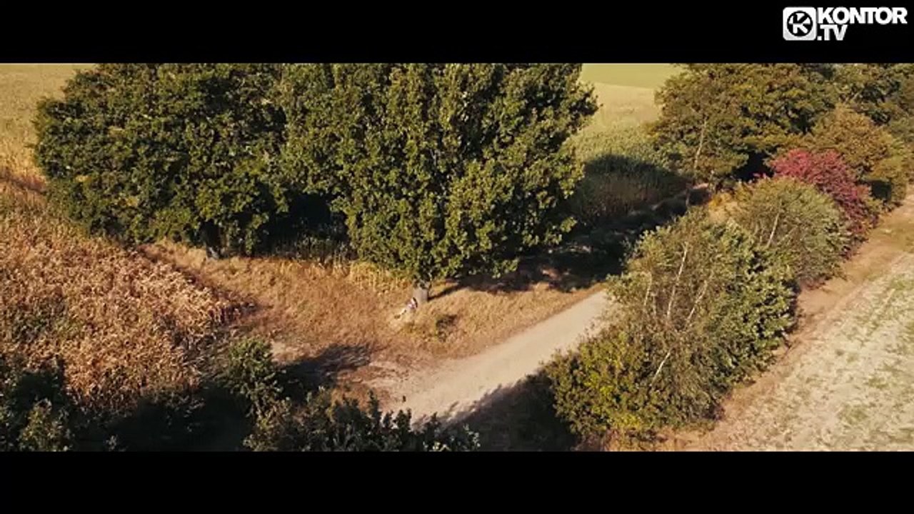 BUNT. feat. Emma Carn - Journey