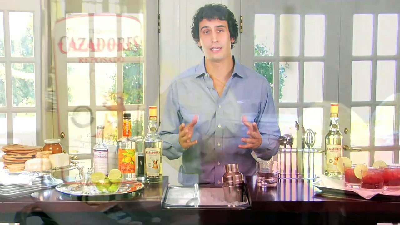 Holiday Cocktails- How to Make a Merry Margarita - Pottery Barn