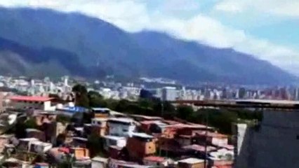 Avistamiento de 3 OVNIS volando bajo en Caracas, Venezuela