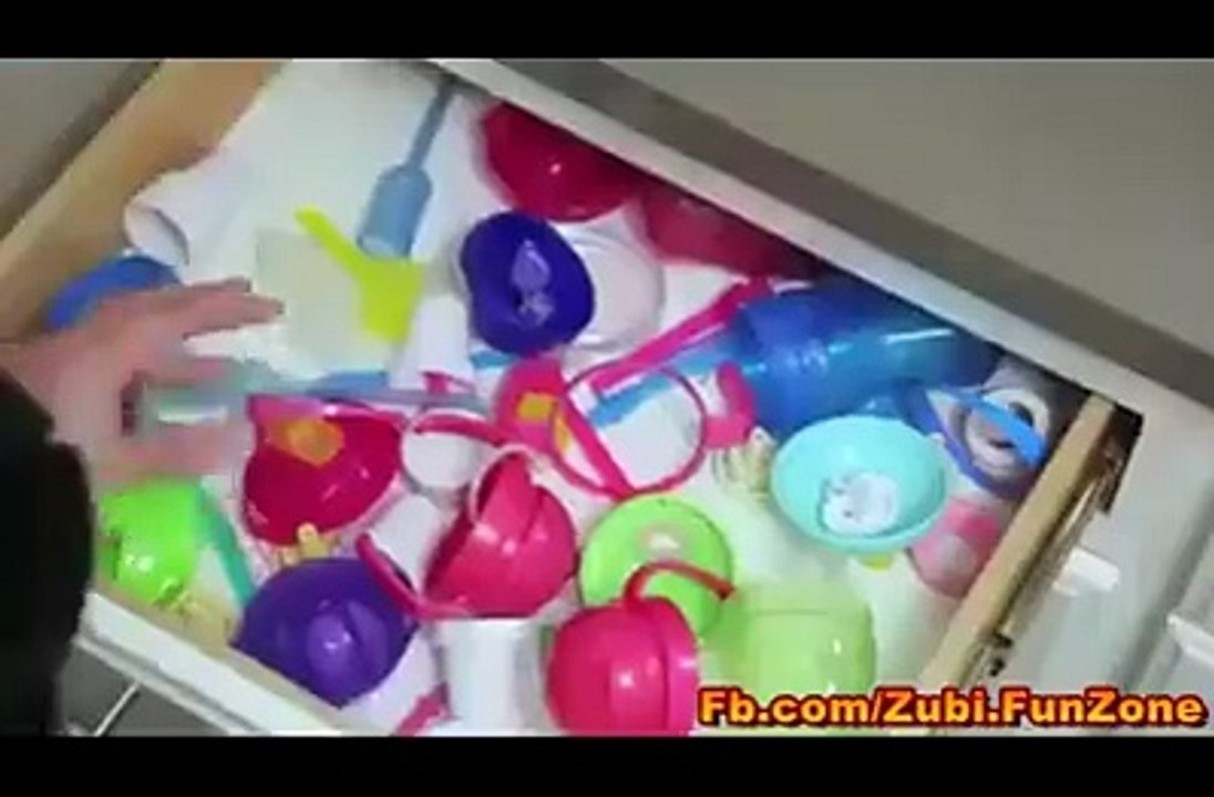 When Mon left the child home with his dad !!! must watch the amazing video