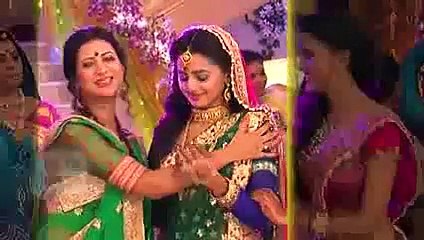 Swaragini 6th February 2016 Kavita ki Kali kartut ka Video Hua Record