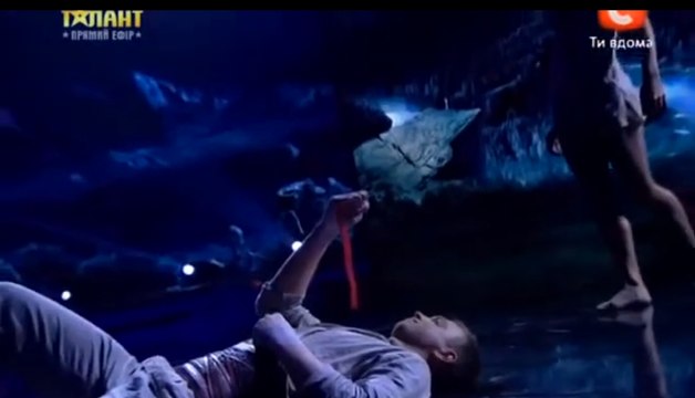 Танец вне закона физики! Просто ВАУ