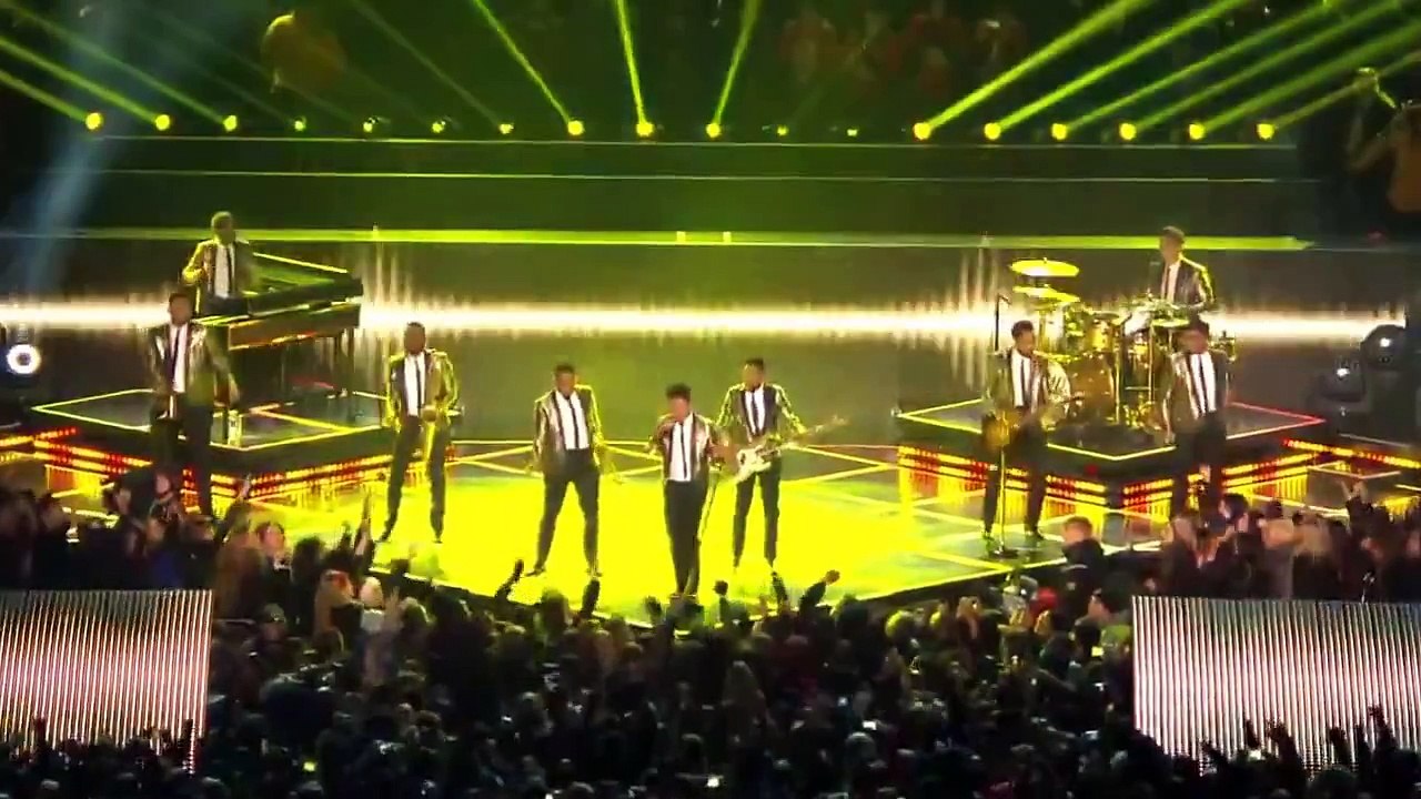 Bruno Mars Superbowl 2014