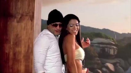 Fuego feat. El Potro Alvarez -Una Vaina Loca- (Official Video)