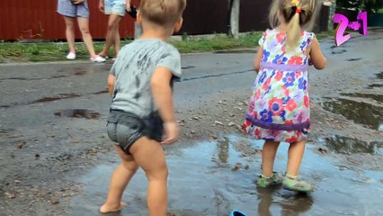 ДЕТИ И ЛУЖА, Полное погружение!-) Children and pool, watch all !! | Смешной канал 2 1