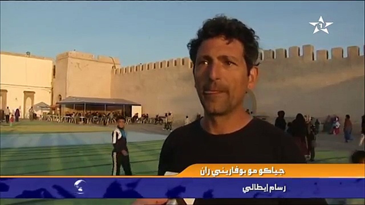 رسام ايطالي يرسم أكبر لوحة فنية في شمال افريقيا بمدينة الصويرة