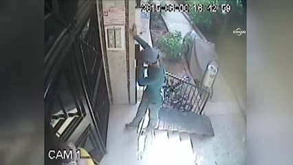 Bisiklet hırsızları kameraya takıldı