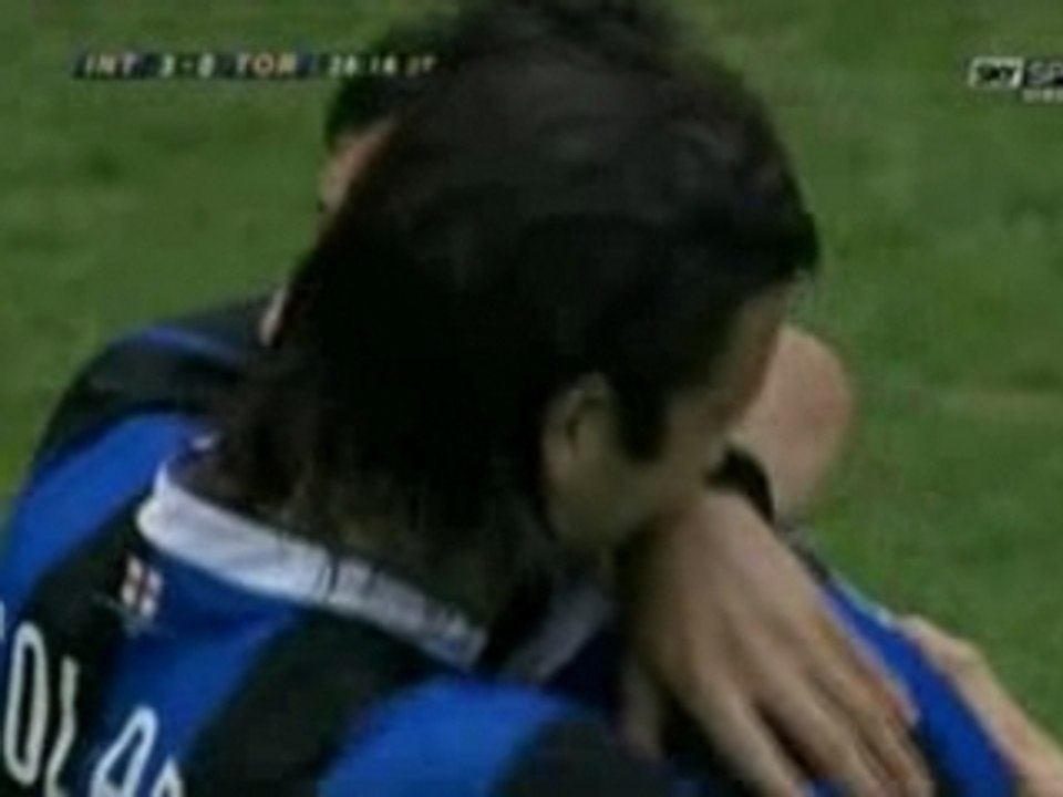 Figo Standing Ovation in Last Game for Internazionale