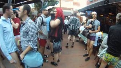 Arizonada binlerce kişi pantolonsuz metroya binme eylemi yaptı