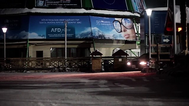 Гонки Субару и сноубордистов на склоне Чимбулака