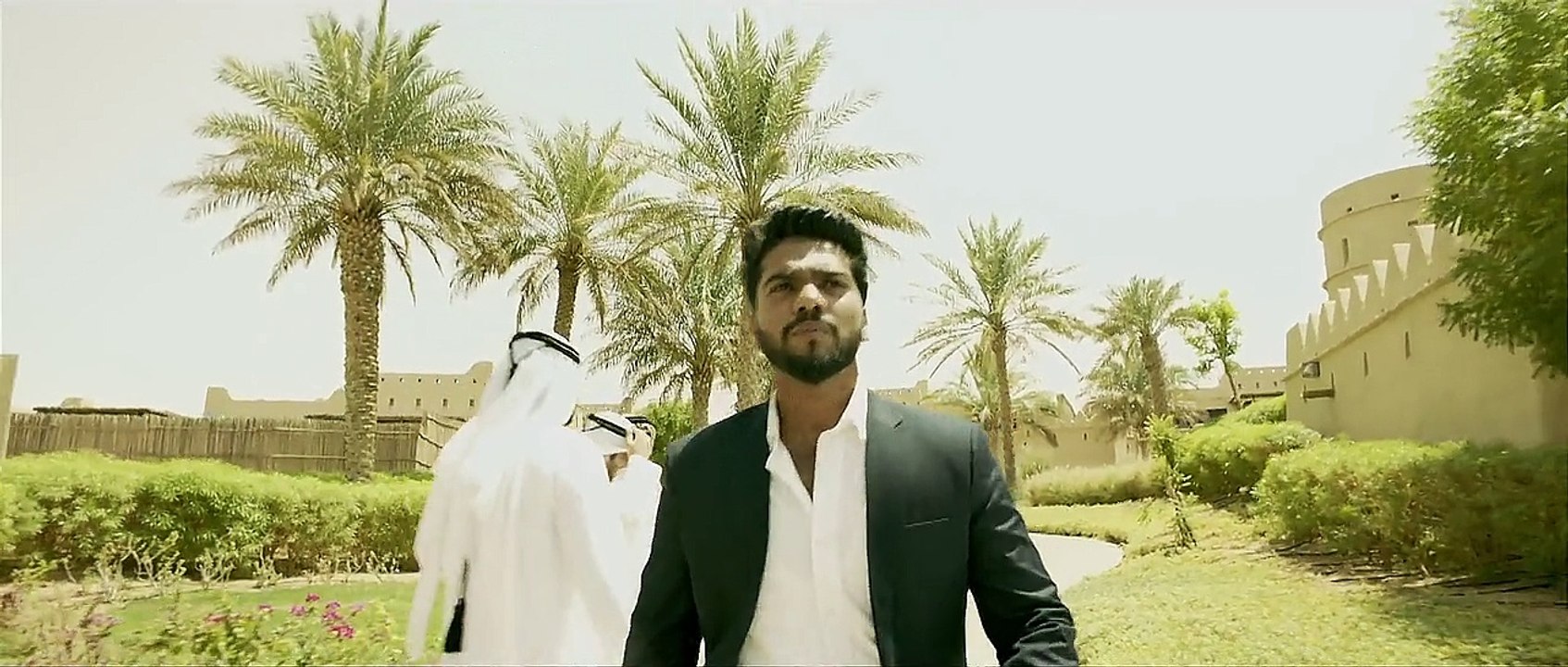 Baby 2015 Hindi 720p HDRip x264 AAC...Hon3y_0005