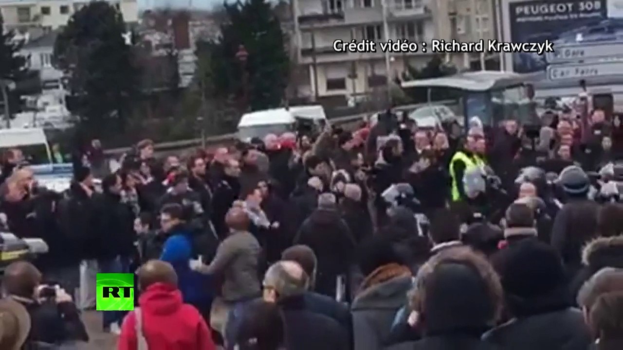 Le moment de l’arrestation du général Piquemal lors d’un rassemblement interdit de PEGIDA