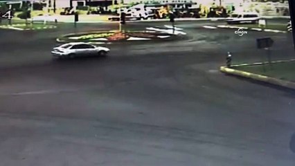 Emniyet kemeri takmayan sürücü araçtan fırladı